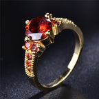 Exquisite Round Cut Zirconia Claw Ring
