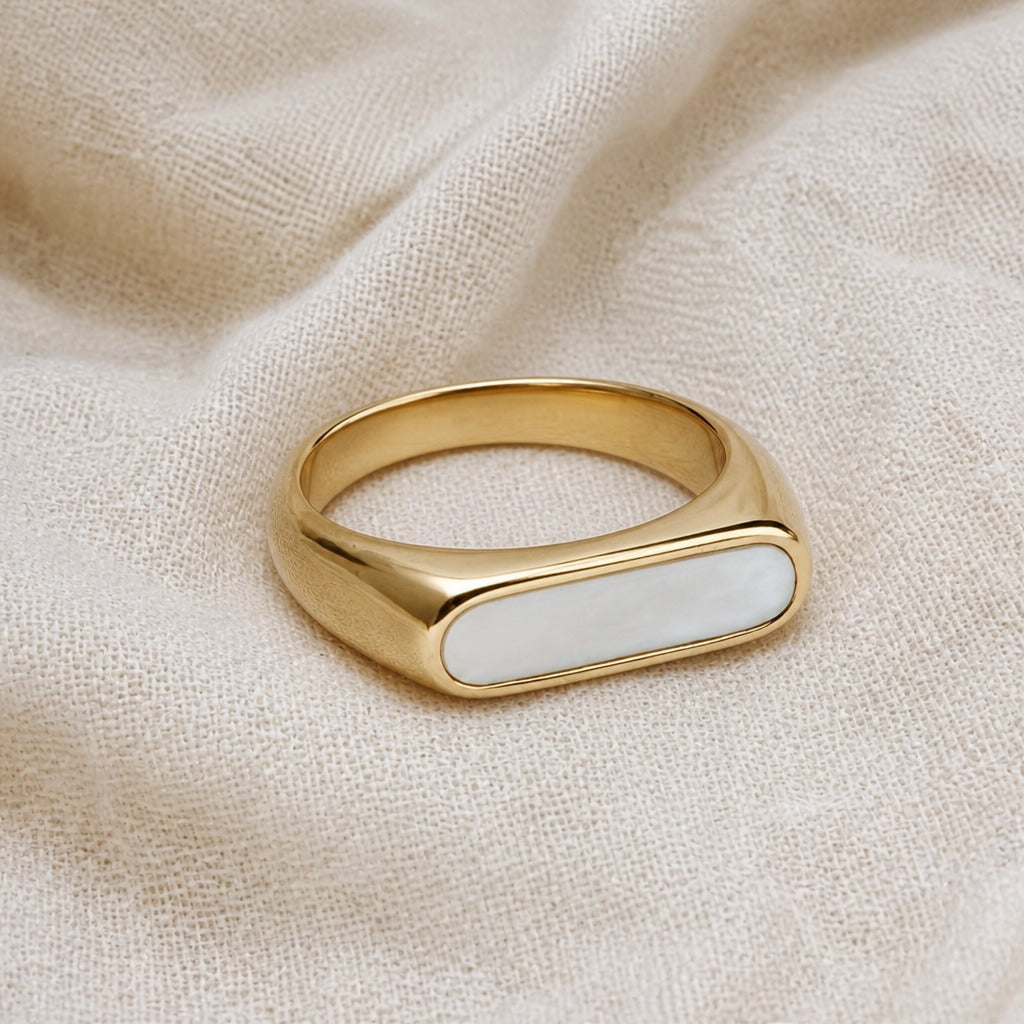 Minimal Enamel Statement Ring