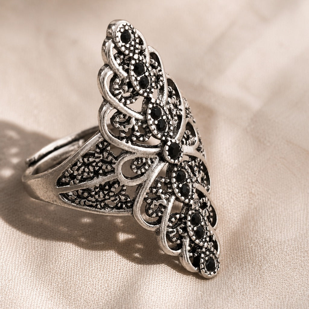 Baroque Noir Carved Ring