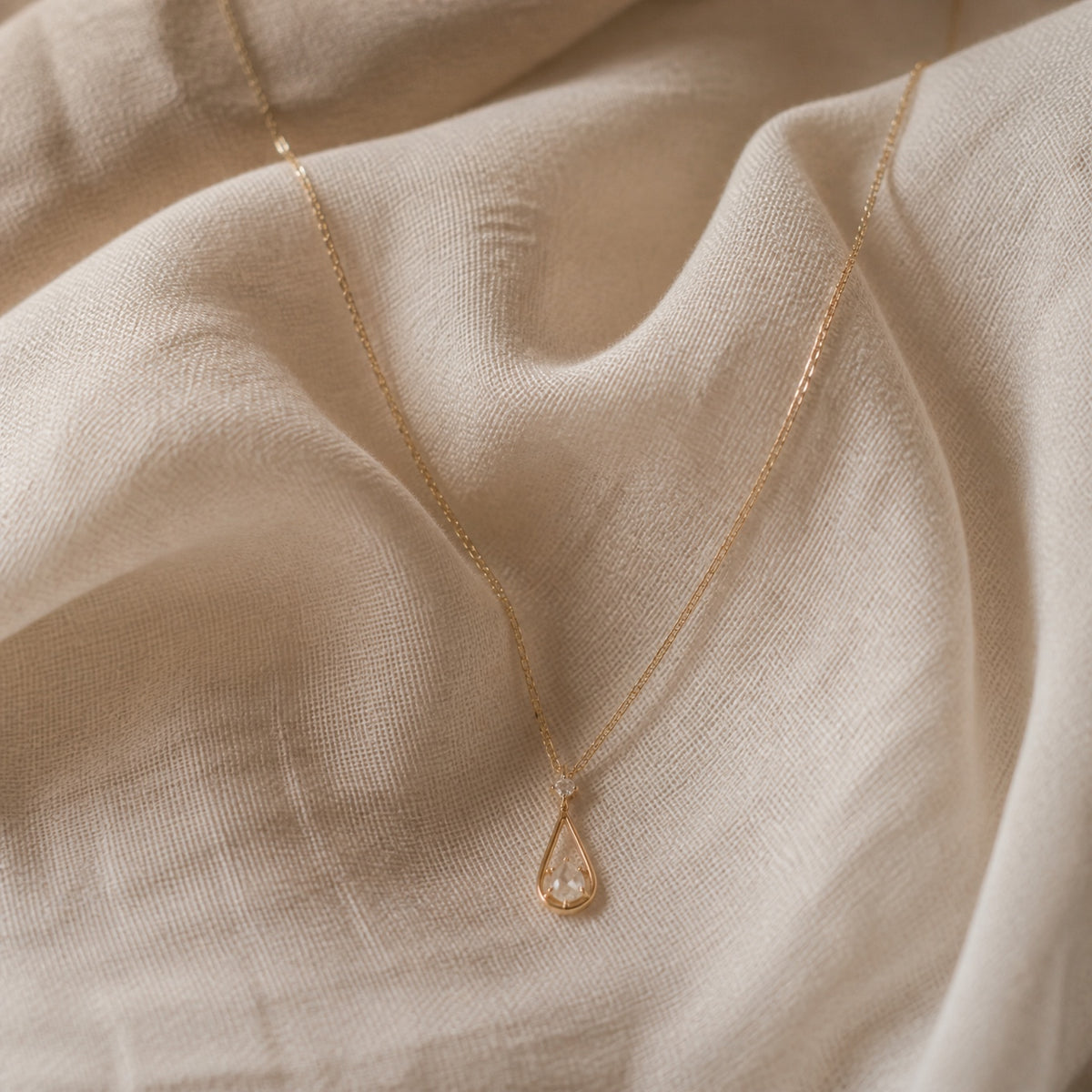 Minimalist Water Drop Necklace