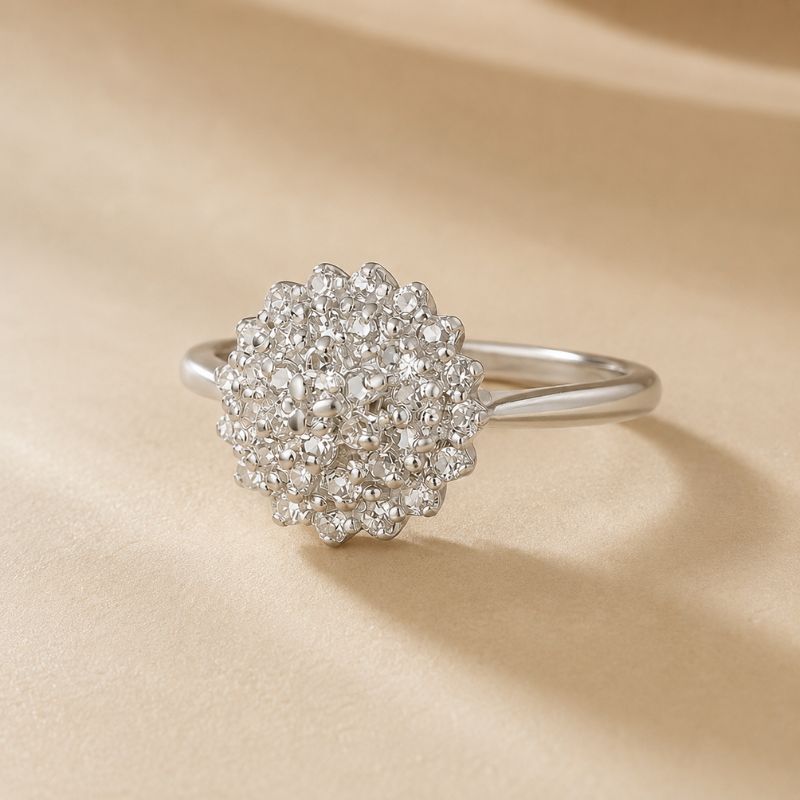 Luxurious Exquisite Floral Ring