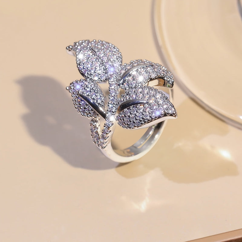 Timeless Clover Adjustable Ring