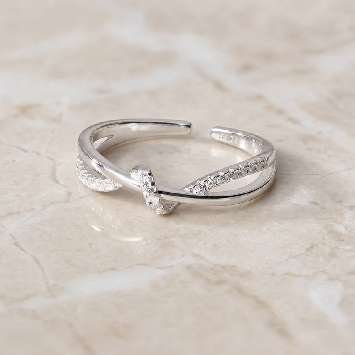 Radiant Twisted Knot Ring