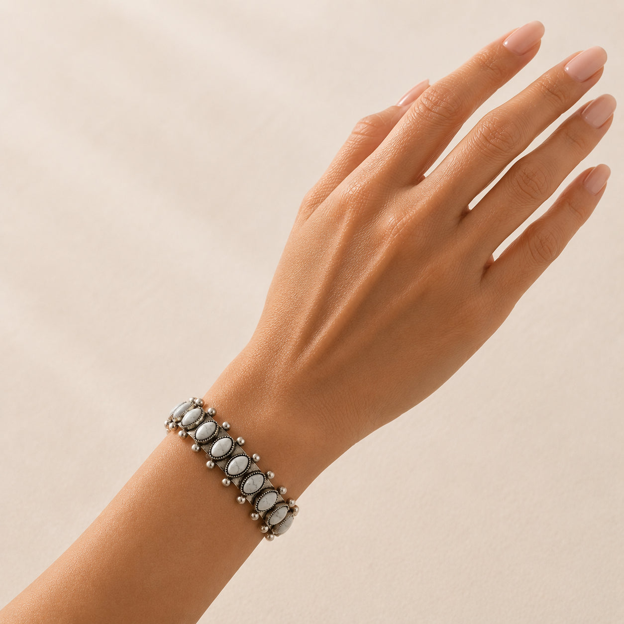 Boho Horse Eye Stone Bangle