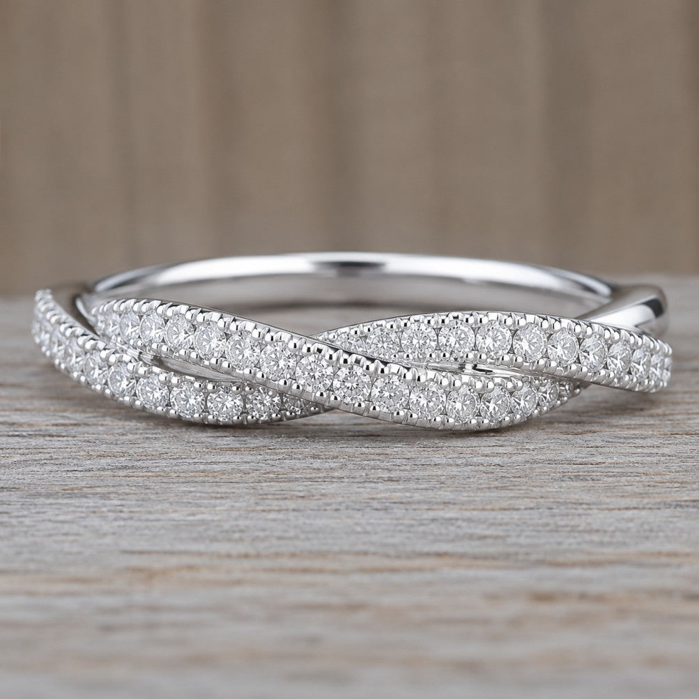 Luxury Twist Zirconia Ring