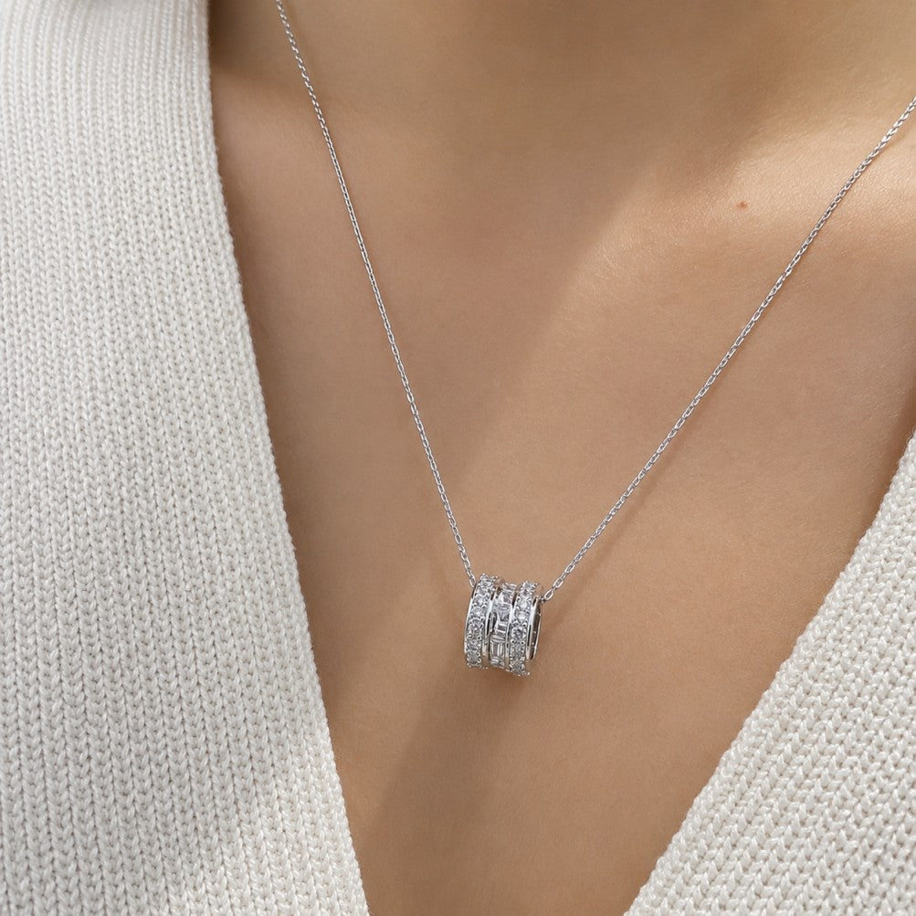 Elegant Geometric Pendant Necklace