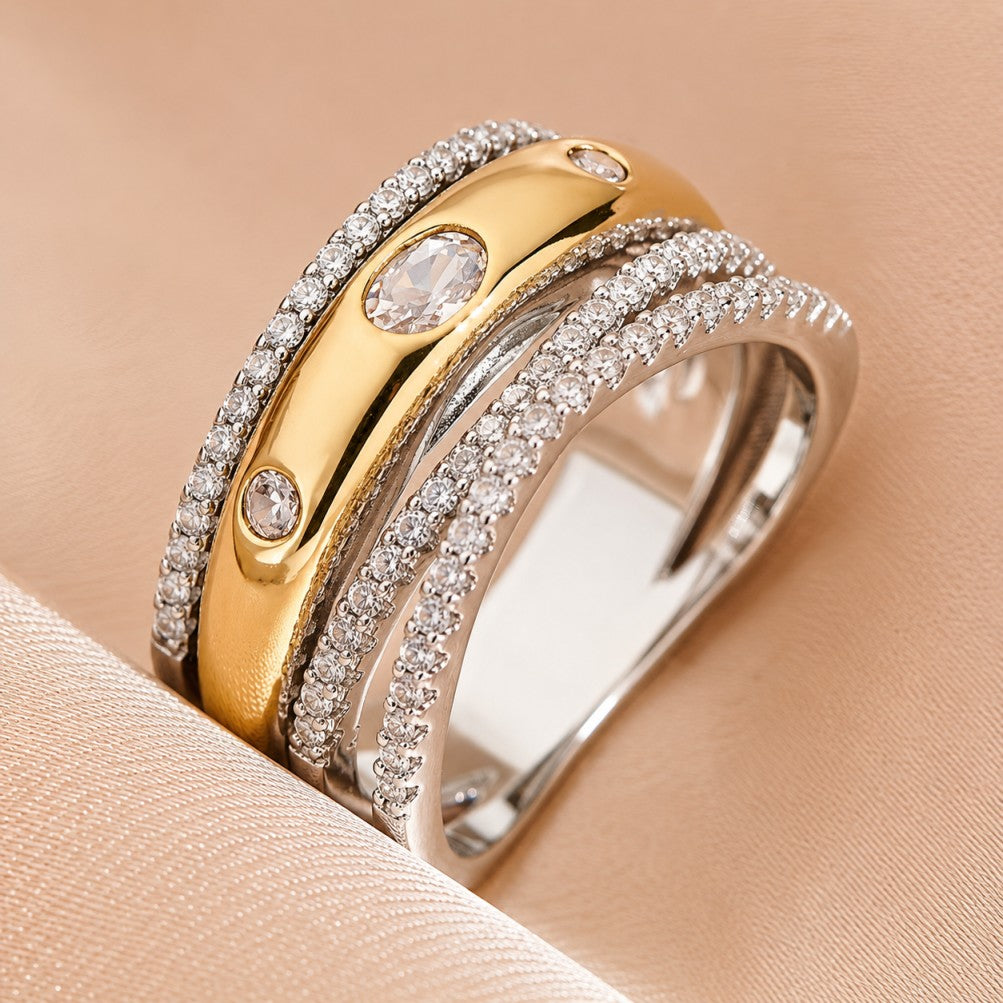 Luxury Halo Zirconia Ring