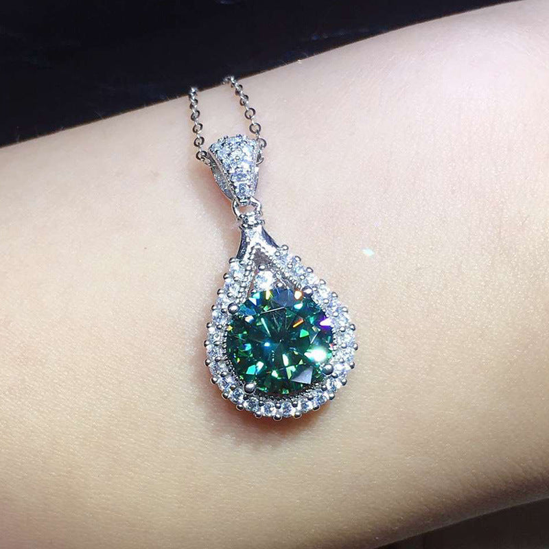 Alindra Voselle White Gold Necklace