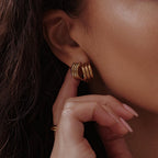 Vintage Curved Gold Earring
