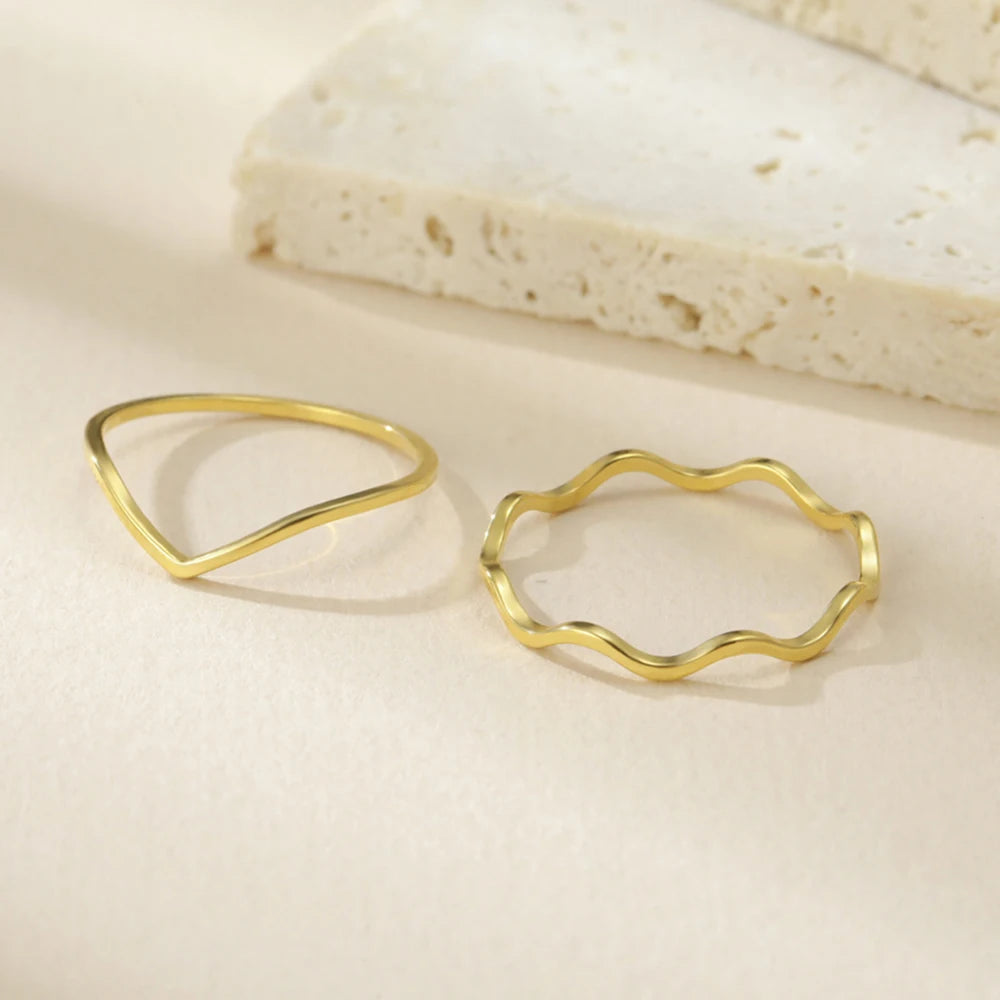 Stackable Wave Golden Rings