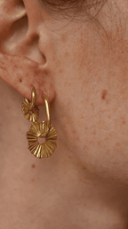 Toned Scalloped Hoop Earrings