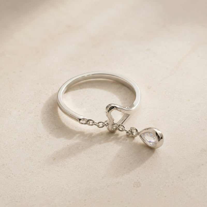 Exquisite Heart Pendant Ring