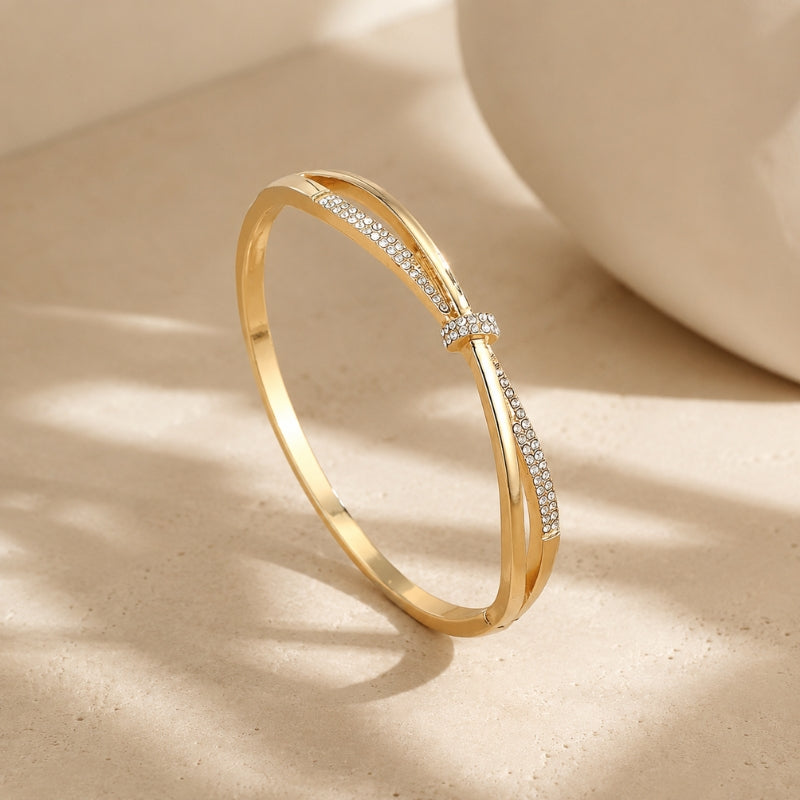 Prestigious Minimalist Luxury Bracelet