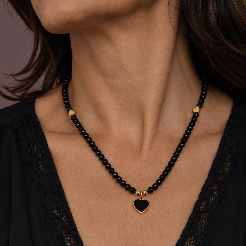 Exquisite Black Heart Necklace