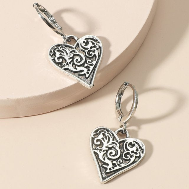 Exquisite Heart Dangle Earrings