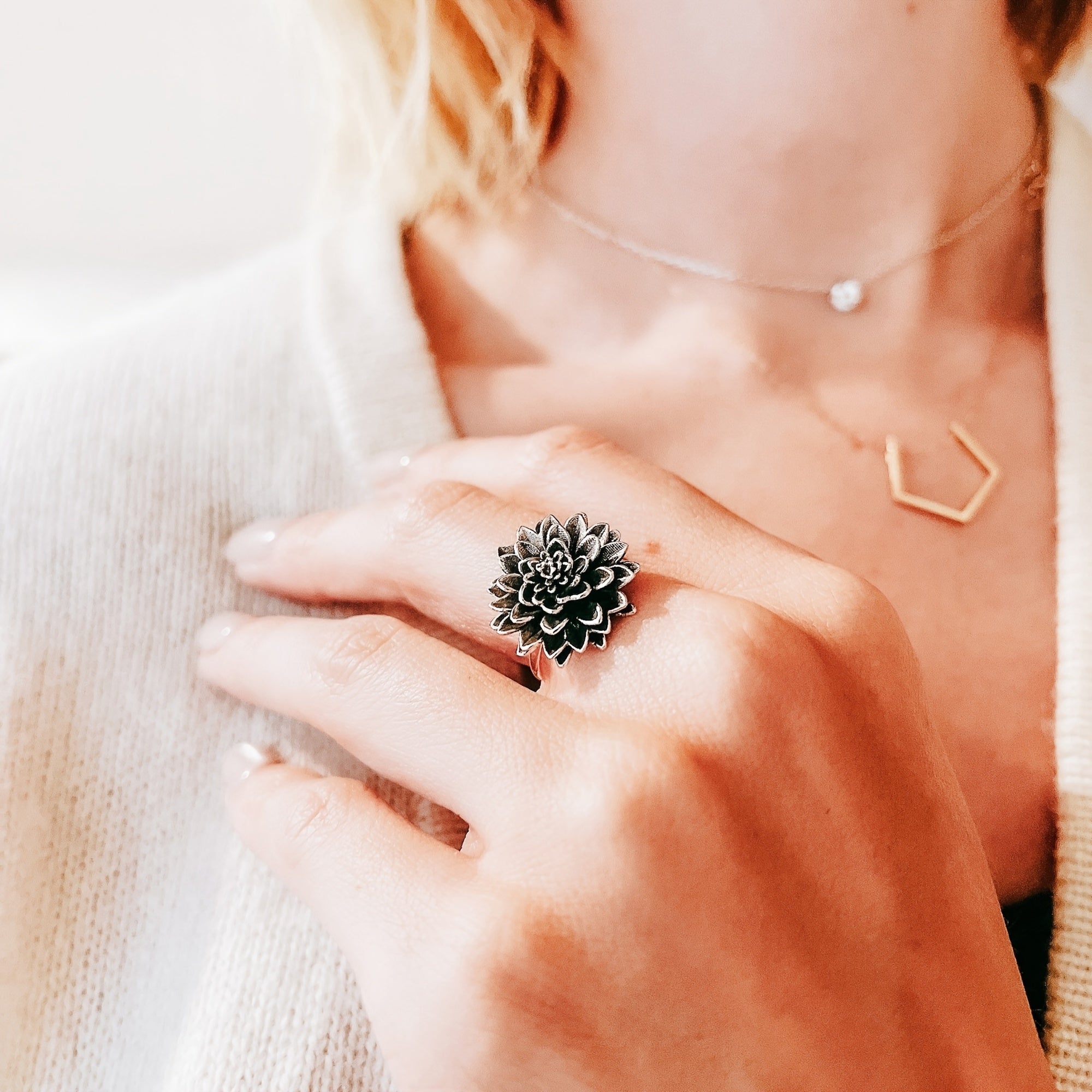 Luxe Vintage Lotus Ring