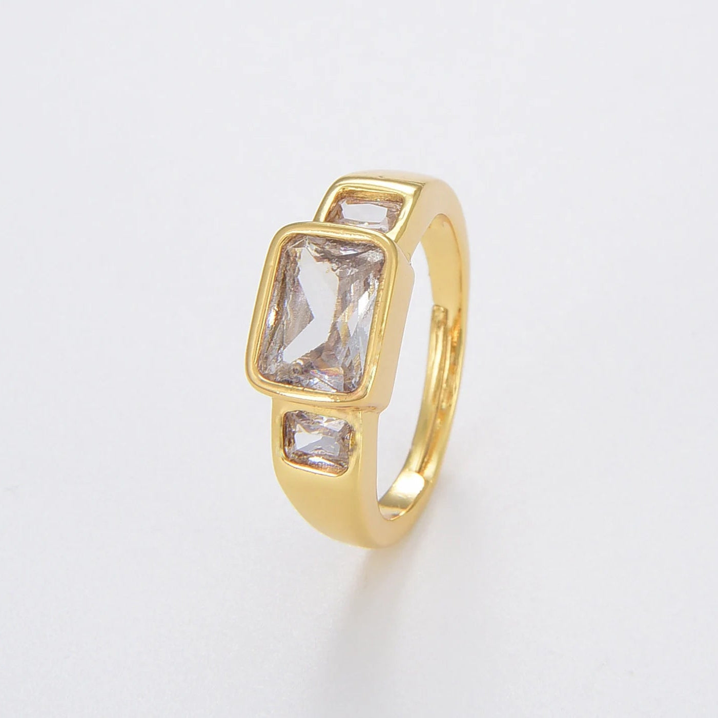 Luxury Contrast Zirconia Ring
