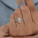 Elegant Oval-Cut Ring
