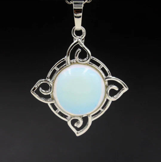 Vintage Silver Moonstone Filigree Necklace