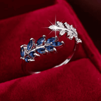 Elegant Verdant Laurel Leaf Ring