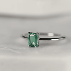 Elegant Muse Emerald Ring