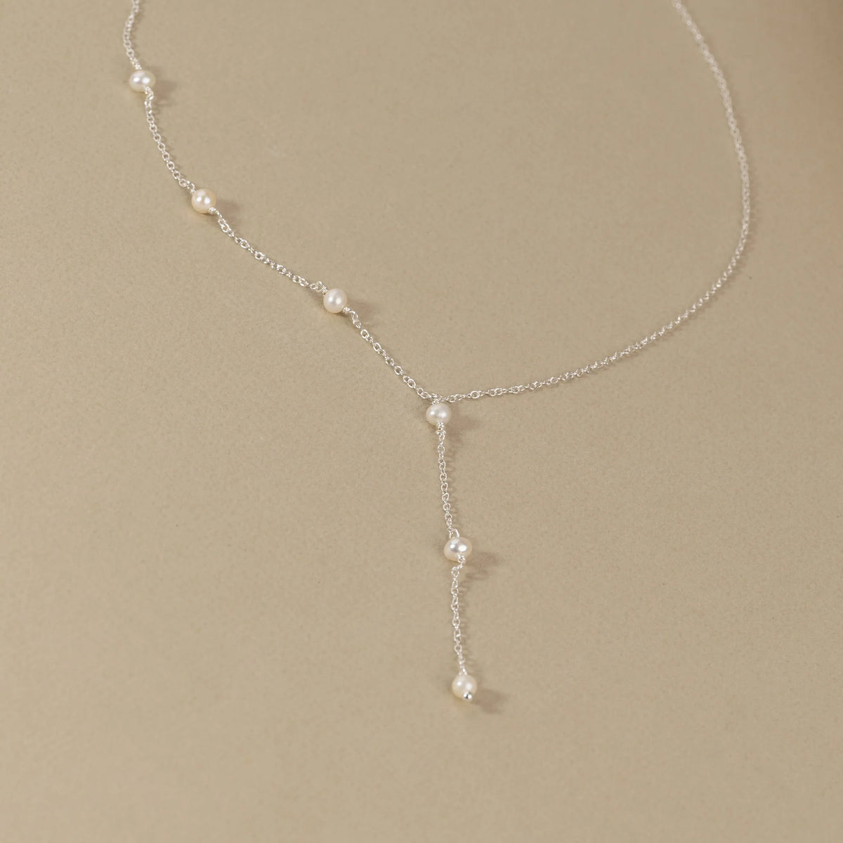 Vintage Pendant Pearls Necklace