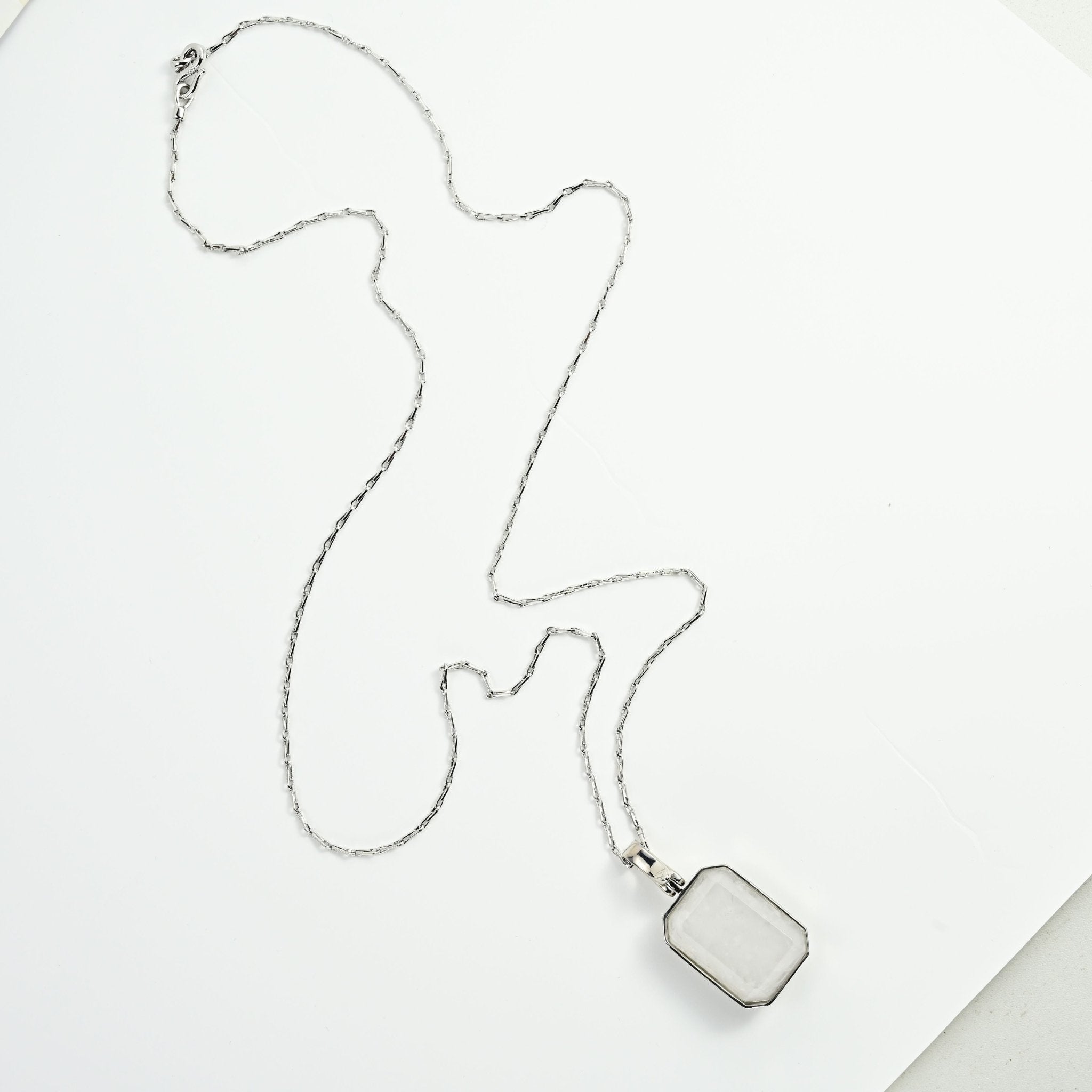 Marique French Vintage Natural Stone Crystal Necklace