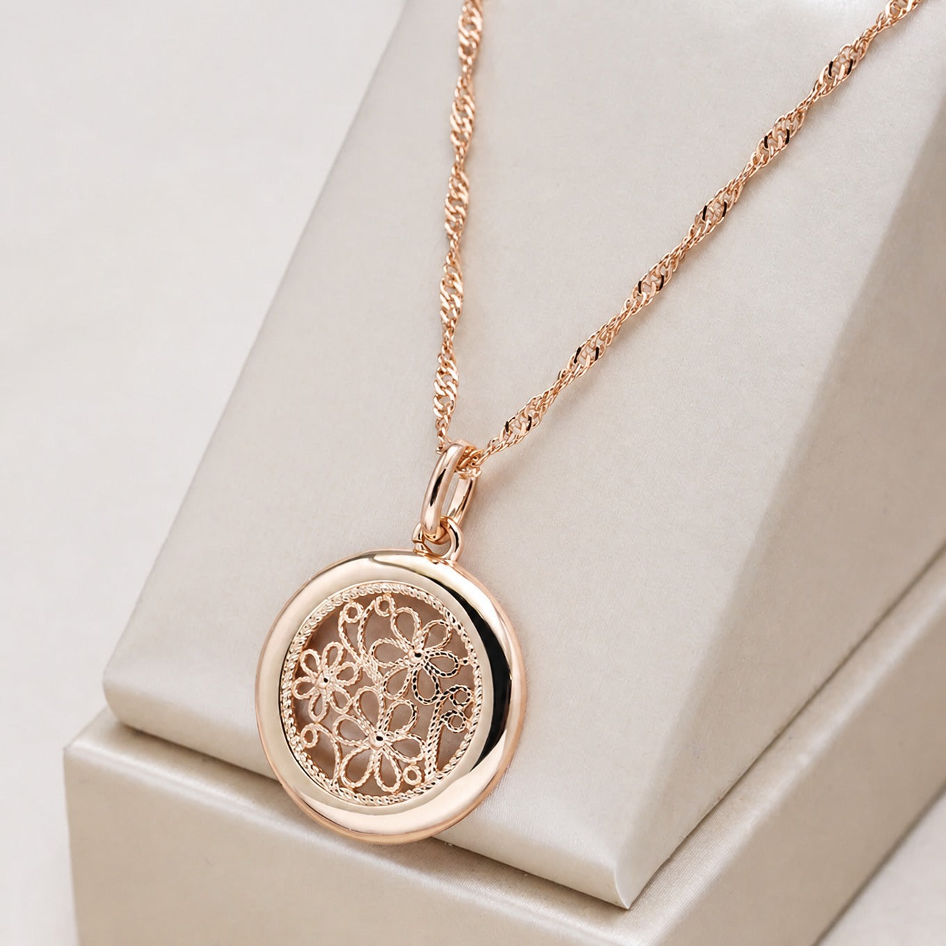 Imperial Gold Pendant Necklace
